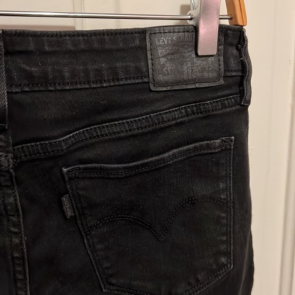 Levi’s 711 Skinny Jeans - Picture 6 of 9